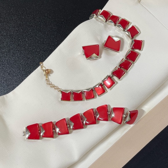 Charel Cherry Red & Silver Thermoset Parure- Necklace, Bracelet, Earrings, 1950s - Picture 16 of 16